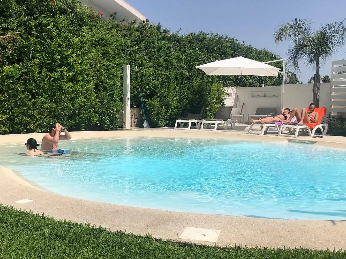 פונטנה ביאנקה Villa Lucy איטליה