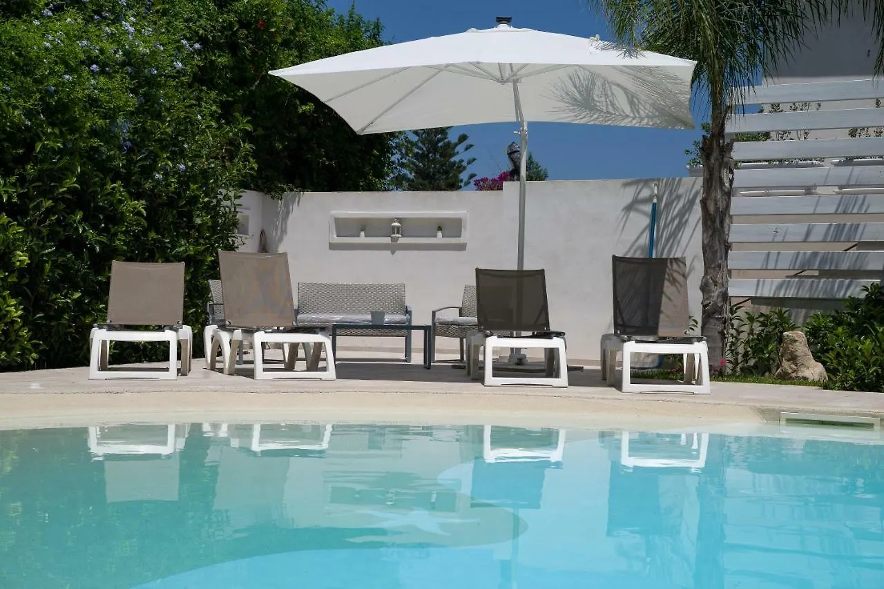 Apartment Villa Lucy Fontane Bianche Italien