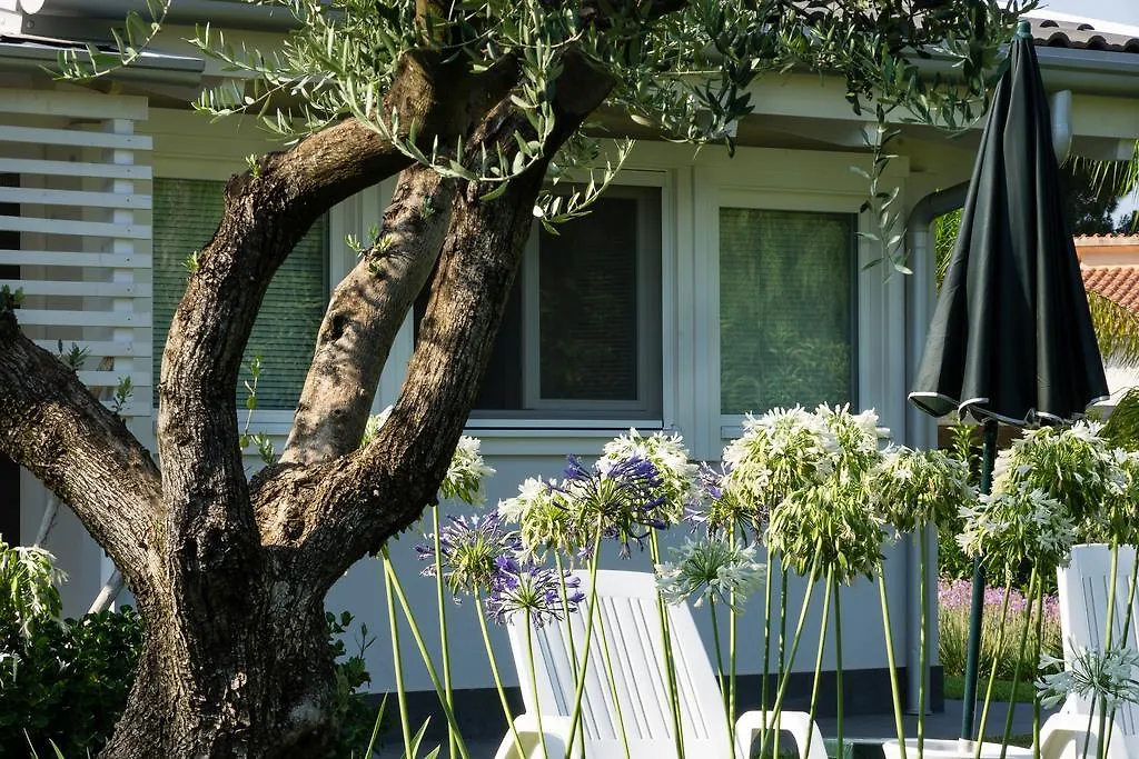 Villa Lucy Fontane Bianche Apartment