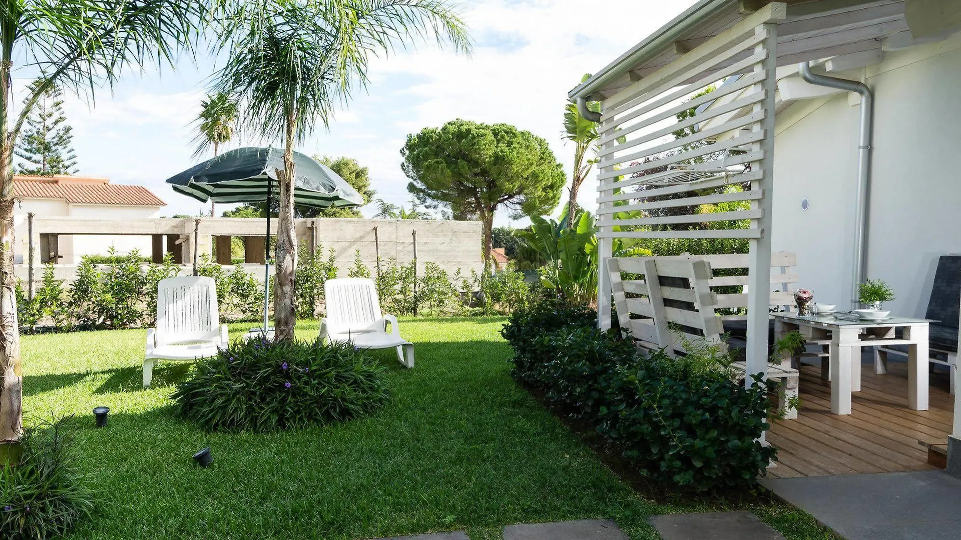 Villa Lucy Fontane Bianche Apartment